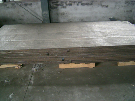 堆焊高鉻合金鋼板倉(cāng)庫(kù) 堆焊高鉻合金鋼板倉(cāng)庫(kù)